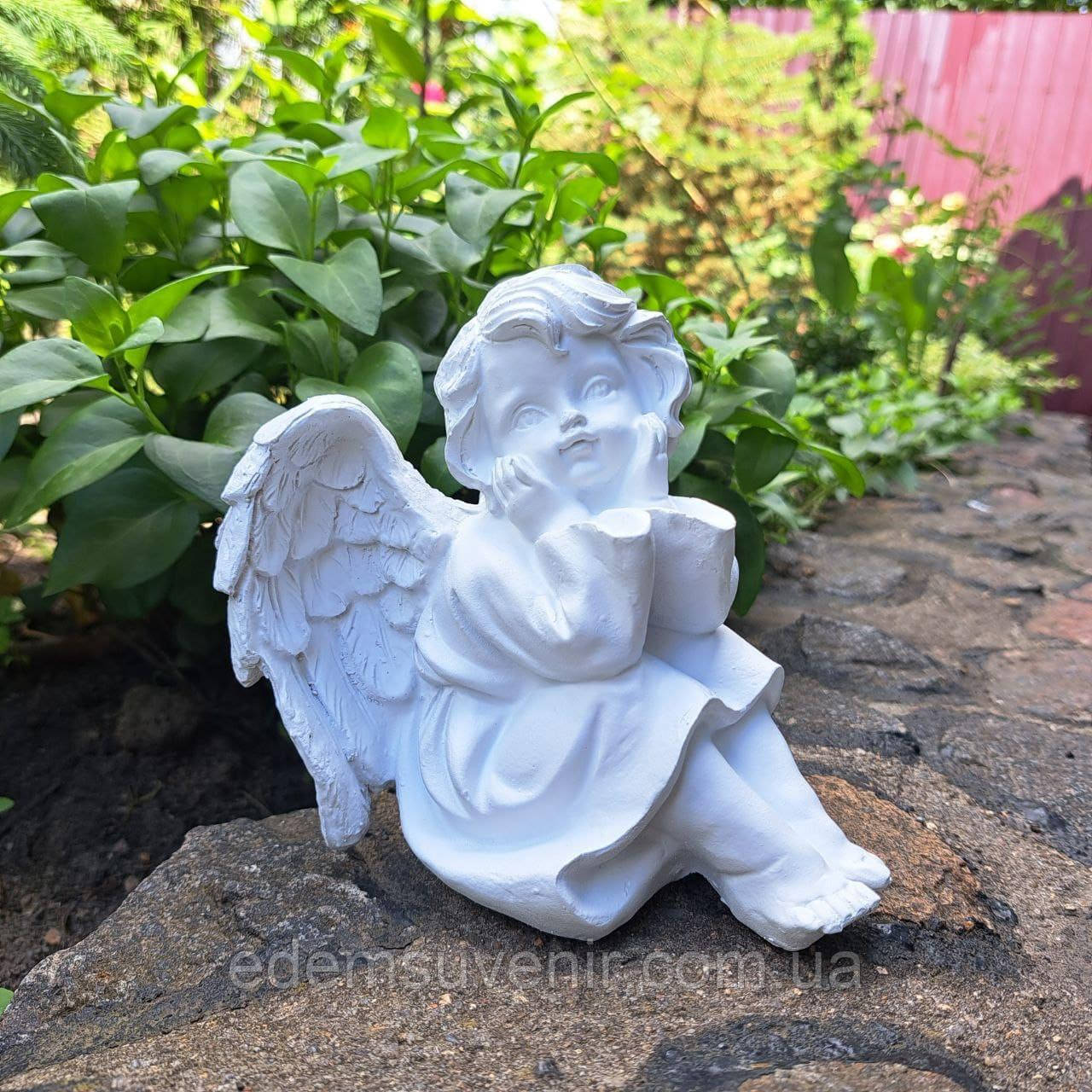 Садова фігура Янгол сидить ніжки разом, фігурки ангелів, статуетка янгол, ангелок, статуетки ангелочків, статуетки янголів