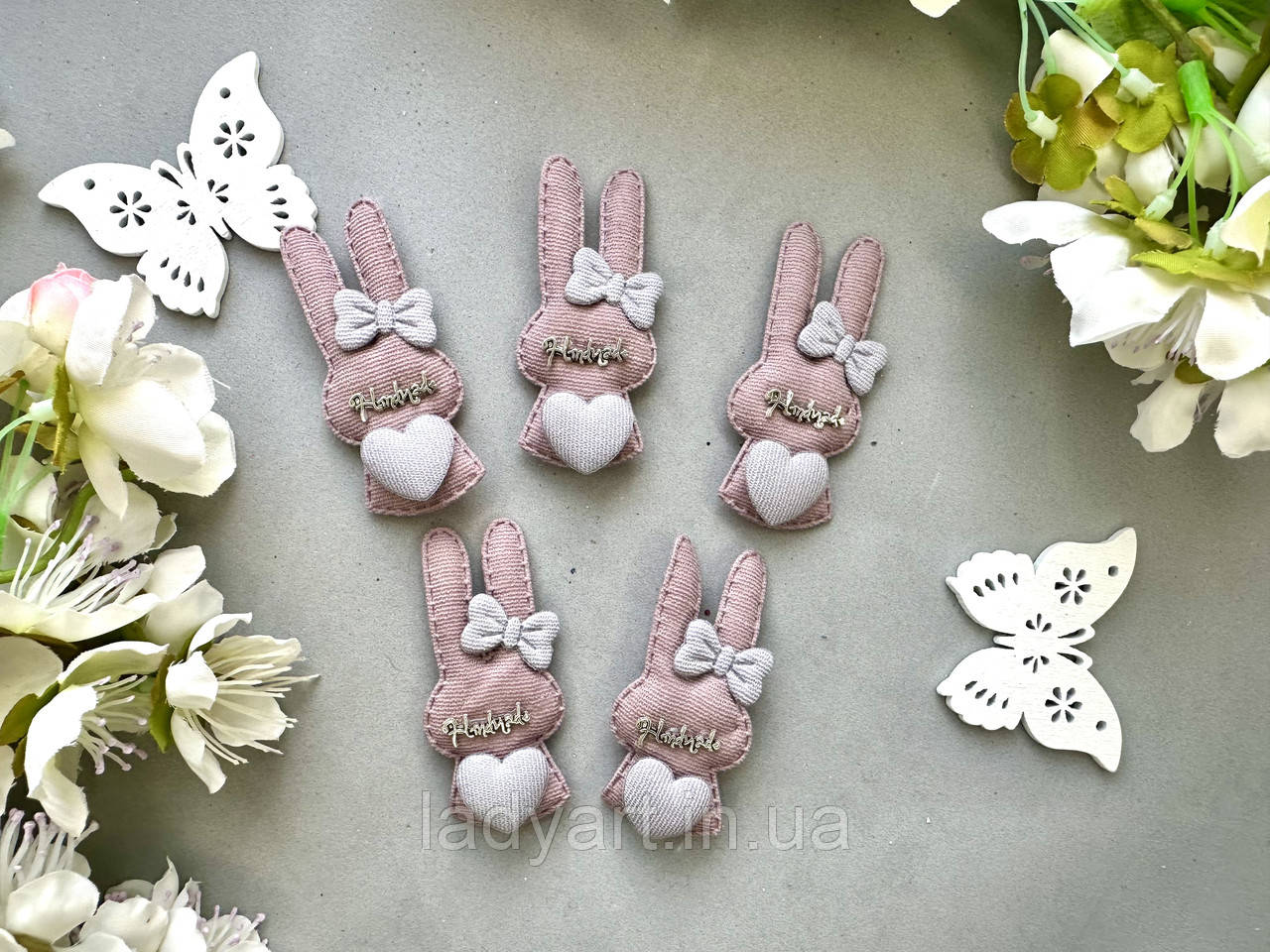 Аплікація "Зайчик з декором handmade з сердечком ", 6 х 3 см, 20 шт/уп., пильна троянда кольору, фото 1