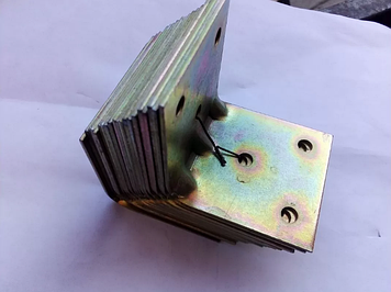 Куточок монтажний 70x70x30