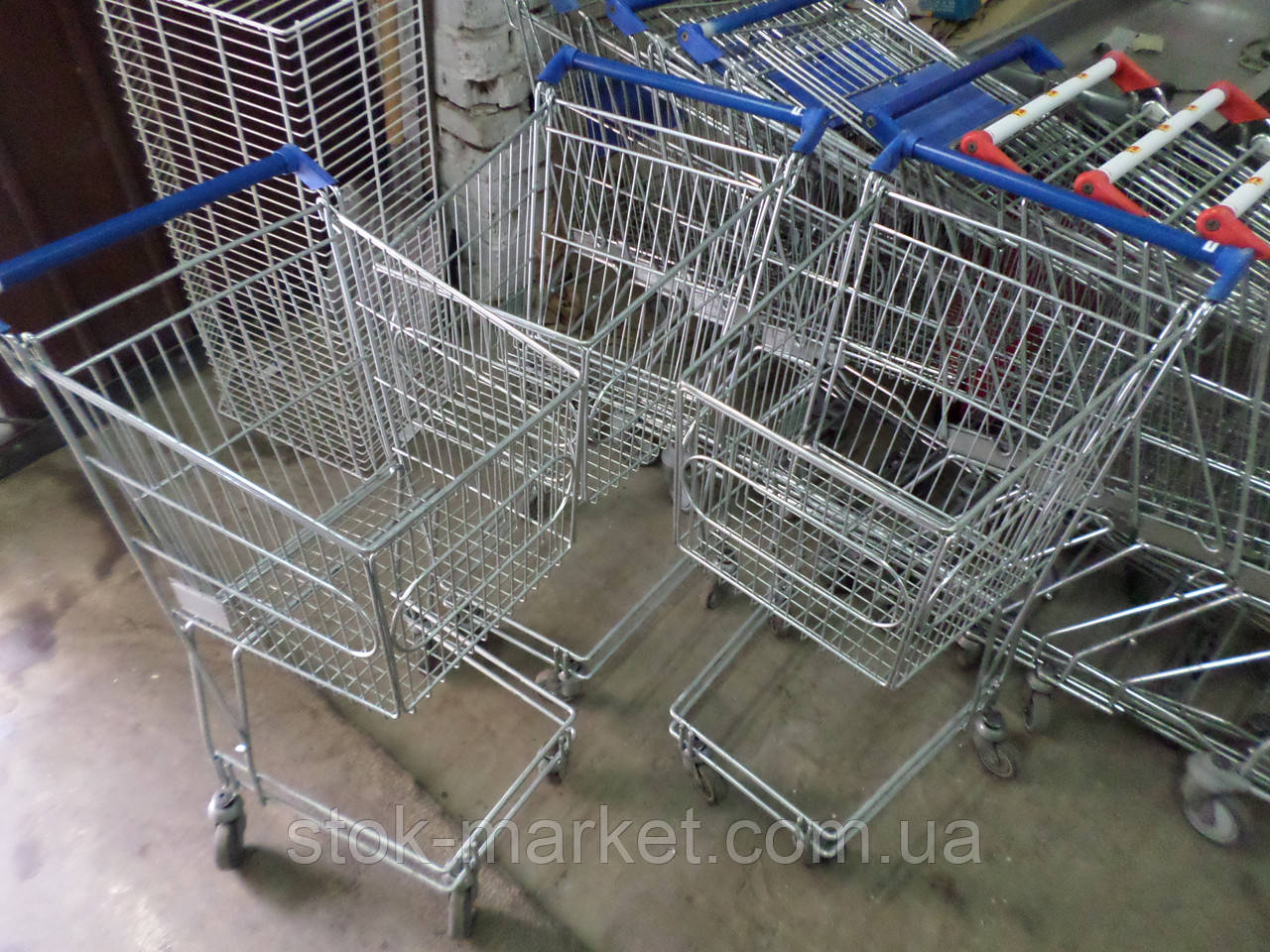 Візки для самообслуговування 30,60,140 Л. б. б., візки для супермаркетів б.у, торгові візки б/у, покупець