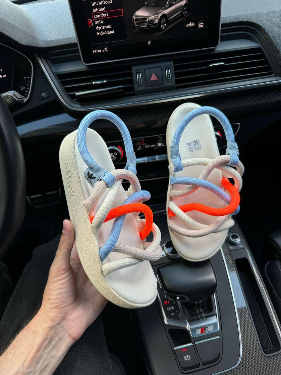 Сандалі жіночі різнокольорові Adidas Sandals MultiColor (17393) 43