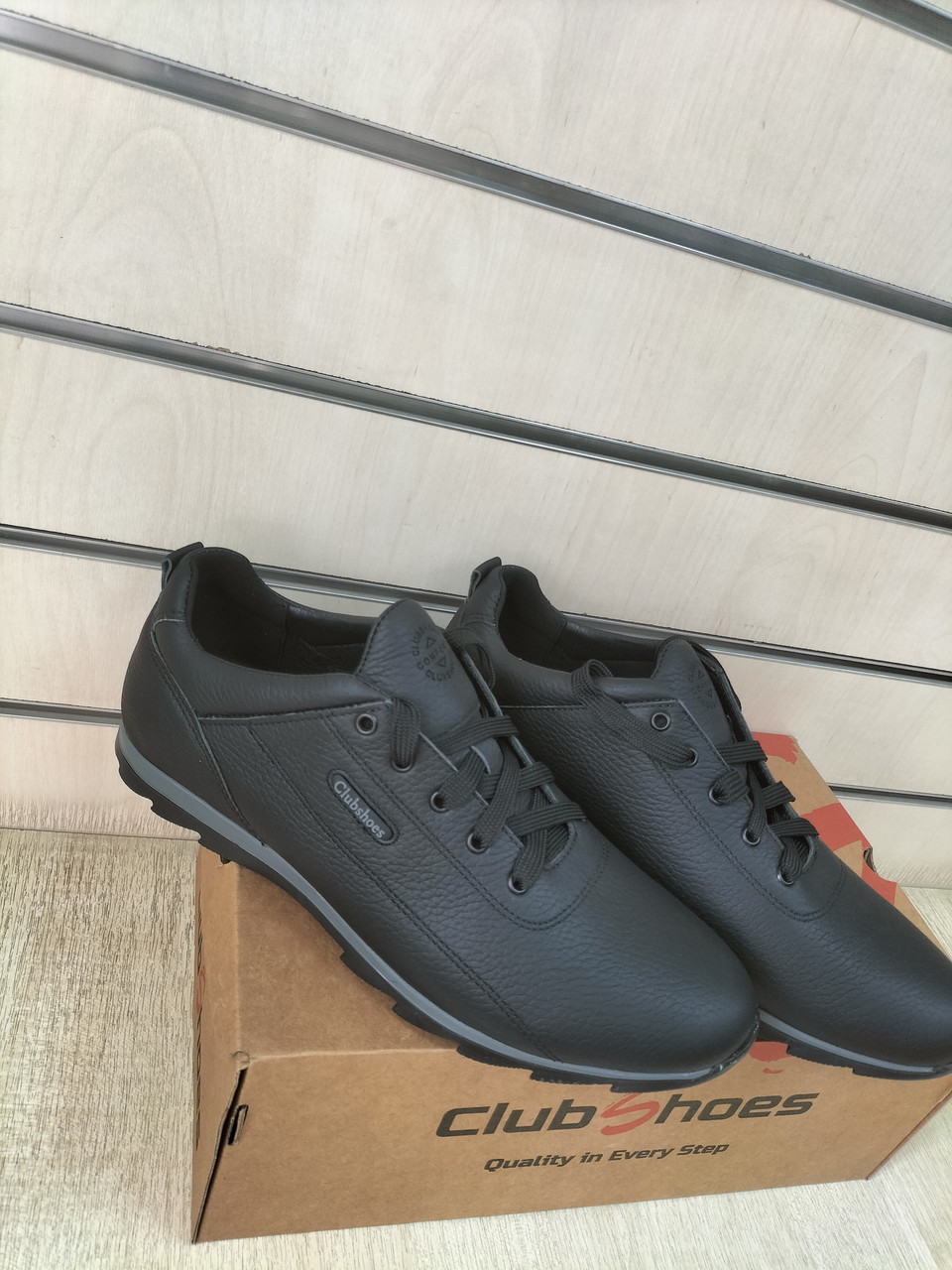 Кросівки чоловічі натуральна шкіра clubshoes k1н