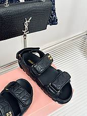 Жіночі чорні шкіряні сандалі Miu Miu Sporty Matelassé сандалії на липучках Міу Міу, фото 6