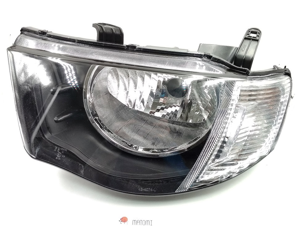 Фара передня ліва MATOMI LAMP2817 Л200 8301A691