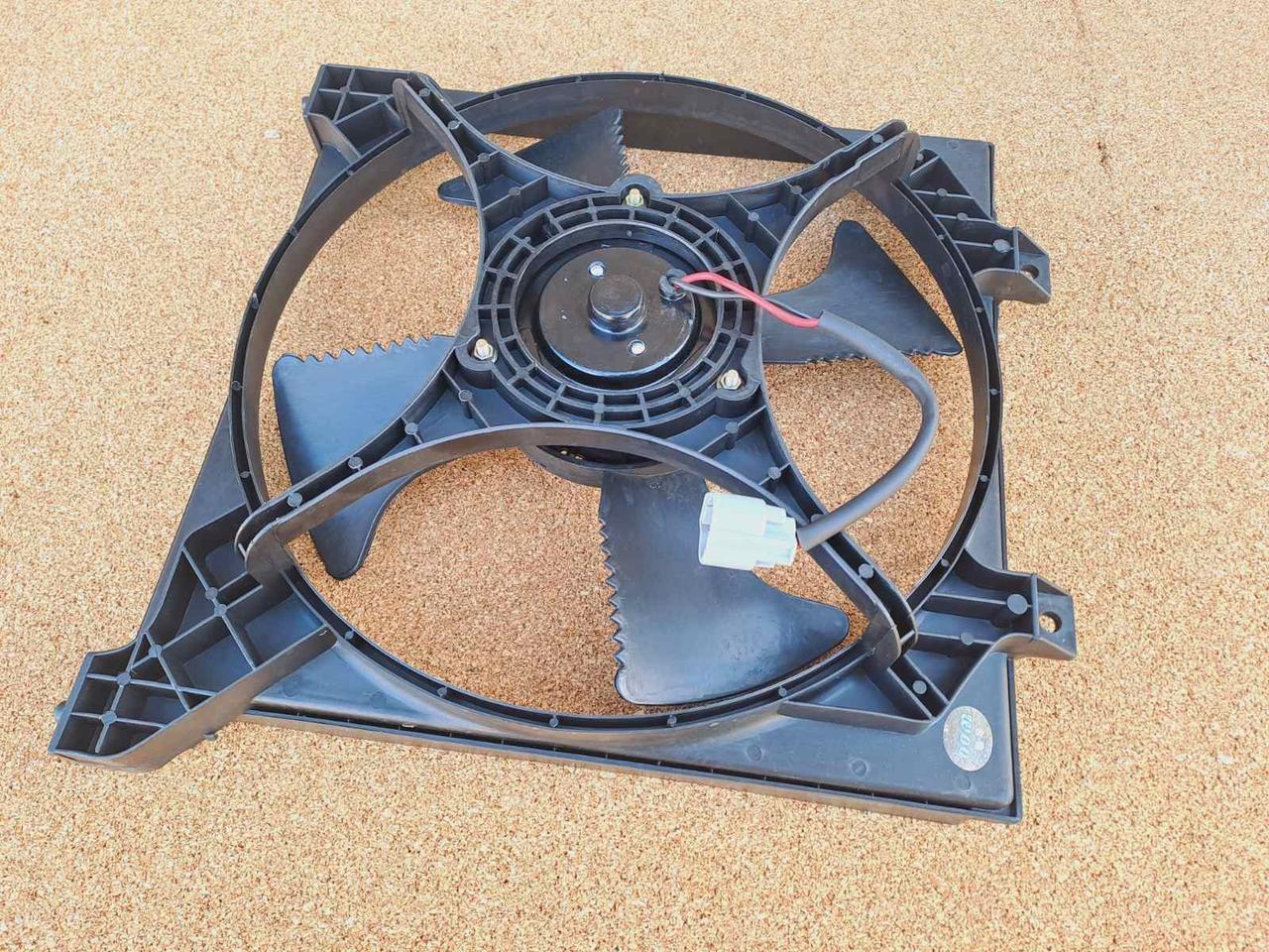 Вентилятор радіатора охолодження (з дифузором) BYD F3, Бид Ф3, Бід Ф3, фото 1