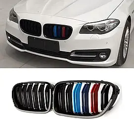 Решітки ніздрі BMW 5 f10-f11 2010-2016 стиль м5 чорний глянець. Бмв ф10 Компле