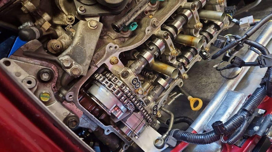 Для чого потрібні вихрові заслонки у двигуні