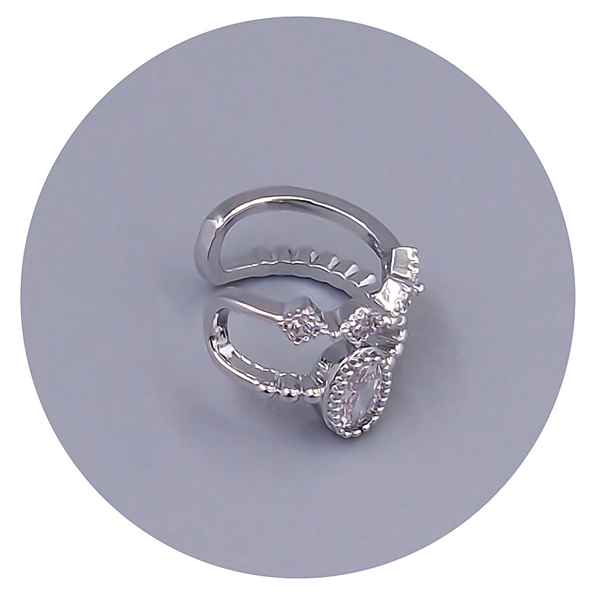 Кафи FJ. Родій. Камені: білий циркон. Діаметр: 14 мм