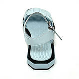 Жіночі шкіряні босоножки голубого кольору на плоскій підошві AllShoes 2215-45 розмір 36, фото 6