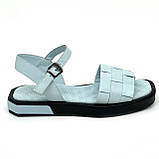 Жіночі шкіряні босоножки голубого кольору на плоскій підошві AllShoes 2215-45 розмір 36, фото 4