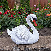 Садові фігури лебеді