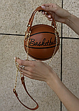 Жіноча коричнева кругла сумка BASKETBALL м'яч на ланцюжку, фото 2