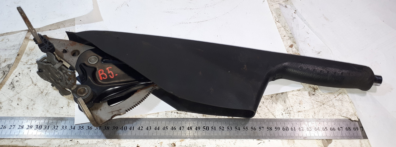 Важіль ручка гальма стоянки ручник 3B0711461 Фольксваген Пасат Volkswagen Passat B5
