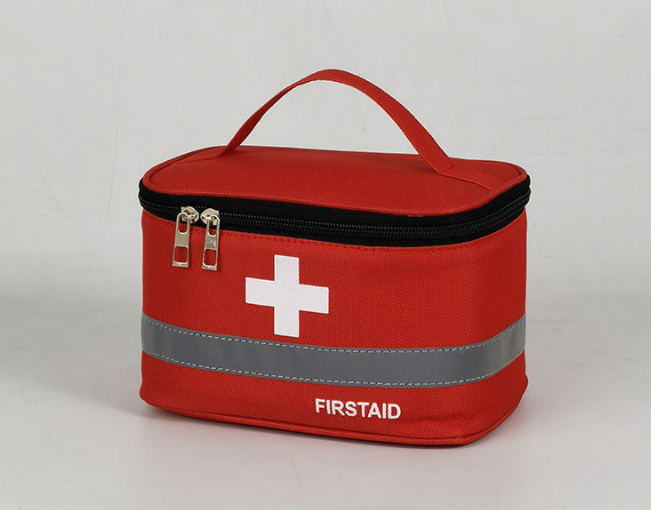 Органайзер для ліків "FIRST AID KIT CUBE MEDIUM". Розмір 19х13х12 см. Червоний колір