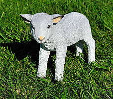 Садова фігура Ягня середнє