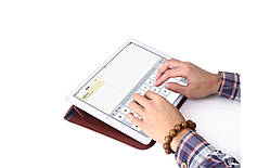 Чохол із преміальної шкіри для ноутбука до 13.3 дюймів з функцією підставки