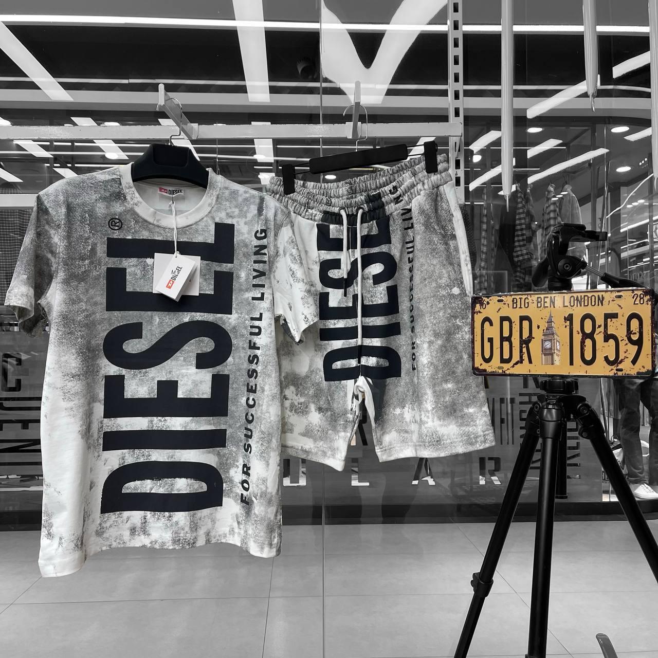 Чоловічий костюм шорти та футболка Diesel CK8274 білий S, фото 1