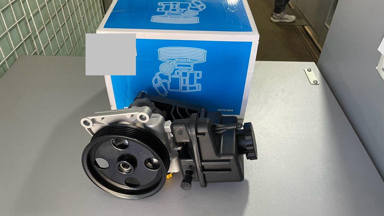 Насос ГУР (OM 651) Mercedes Sprinter W906 - Mercedes Vito W639 - Польща, фото 1