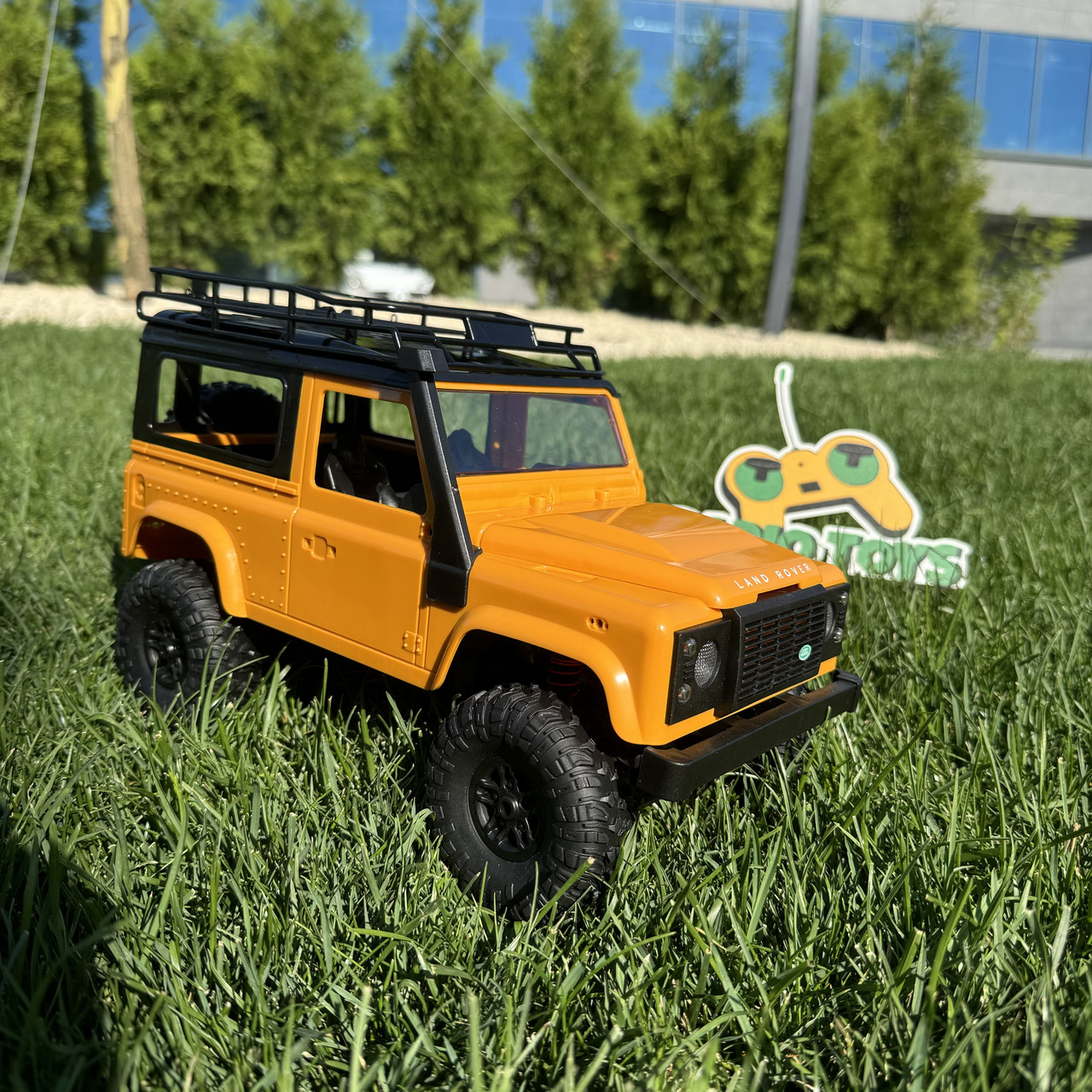 Джип на радіокеруванні Land Rover Defender | Краулер MN-90 на радіокеруванні 1:12 4WD | Машинка на пульті, фото 1