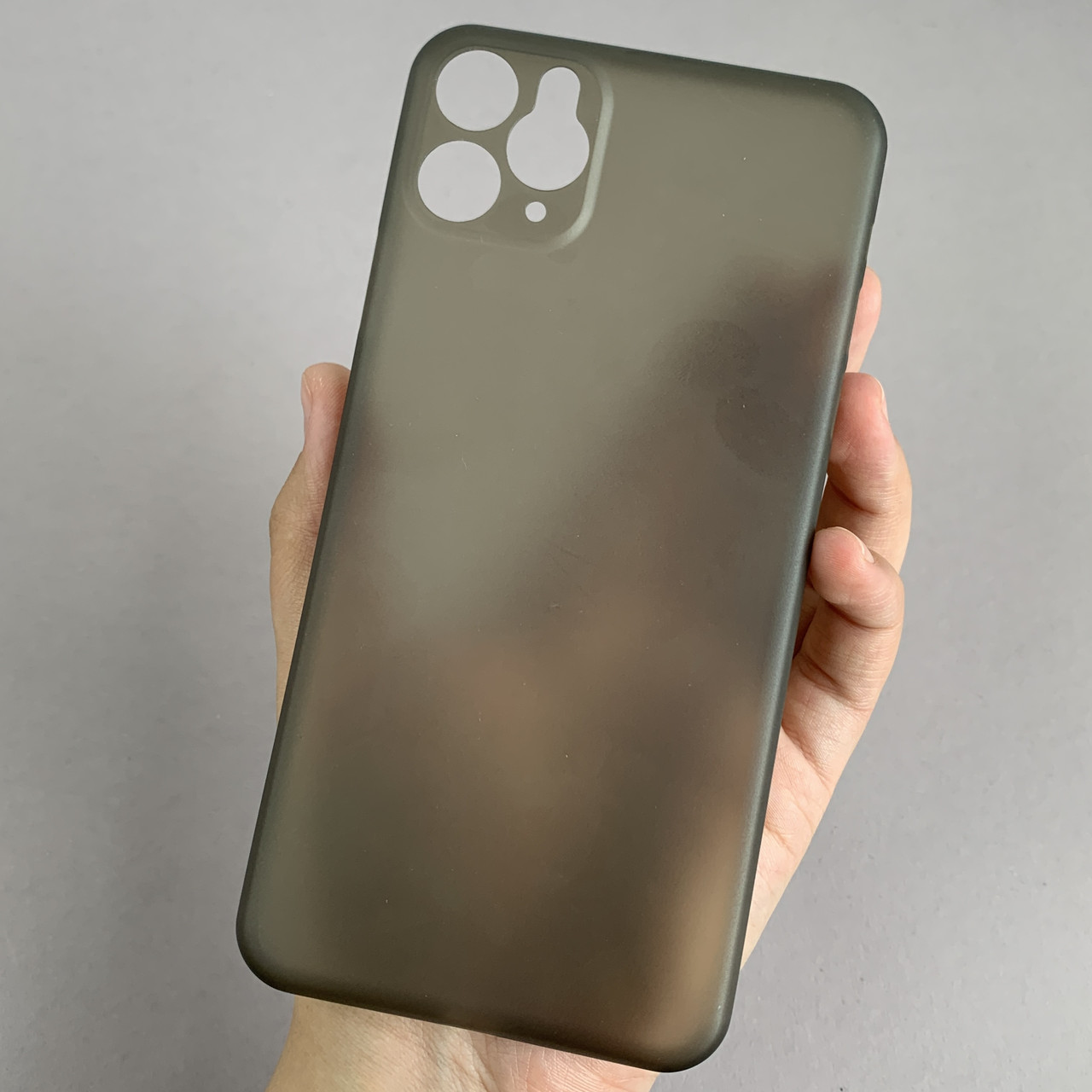 Чехол для iPhone 11 Pro Max ультратонкий карбоновый чехол на телефон айфон 11 про макс чорний LKG