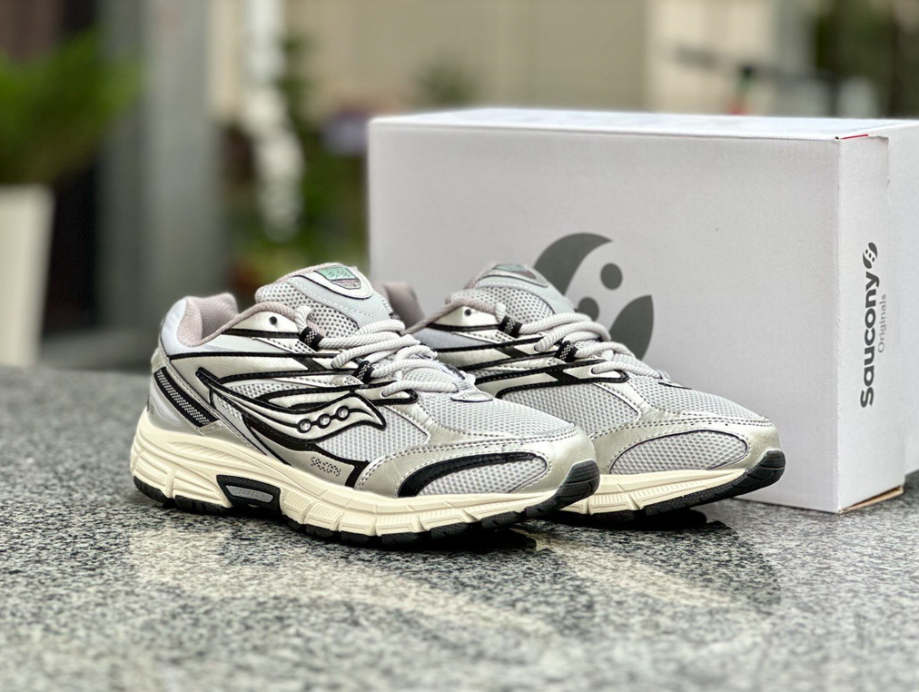 Чоловічі кросівки Saucony Cohesion 2K Silver Саукони сріблясті сірі для бігу спорту текстиль сітка весна літо