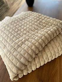 Плед - покривало Євро розмір 200*230. колір - молочний