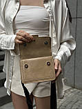 Жіноча бежева класична сумка 6006 крос-боді через плече на тонкому ремінці, фото 10