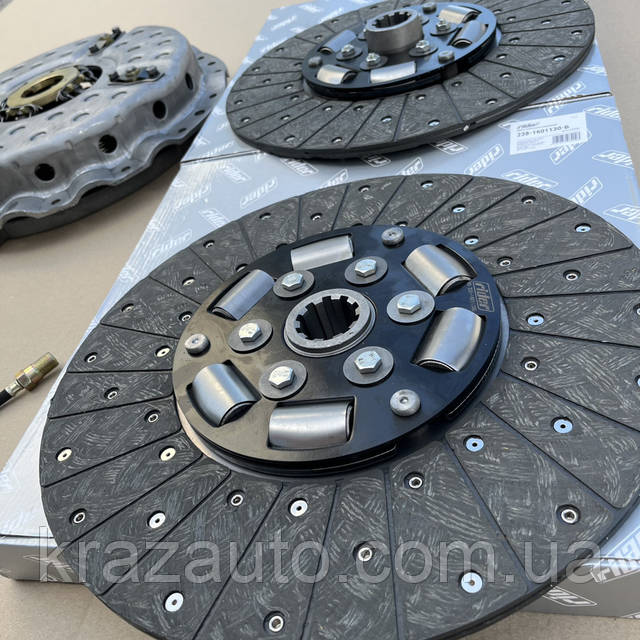 Комплект зчеплення ЯМЗ 238 (кошик, к-кт дисків, витискний, шланг