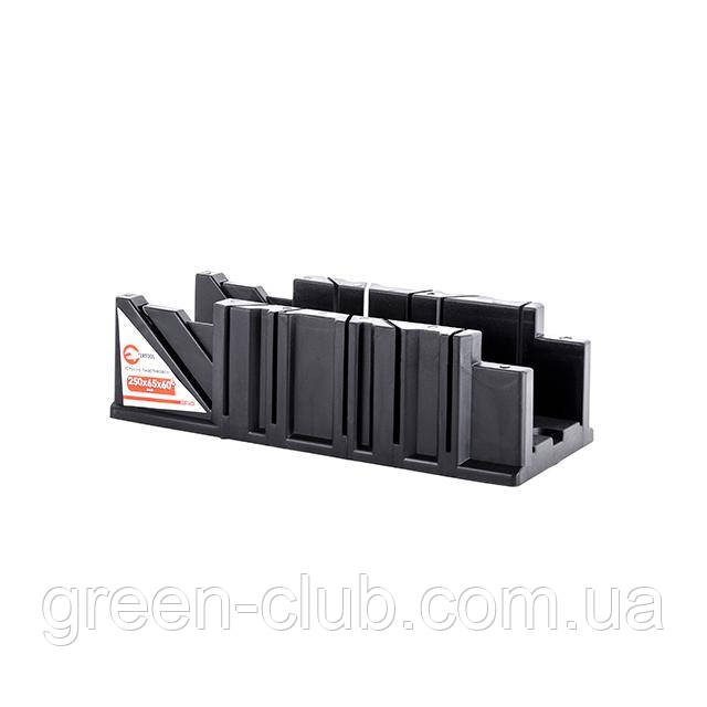 Стільце пластикове 250x65x60 мм INTERTOOL HT-0724
