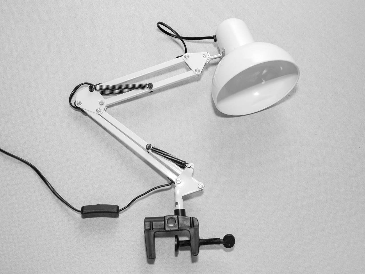 Сучасна настільна лампа в стилі Pixar для робочої зони, колір білий 810WH-LS