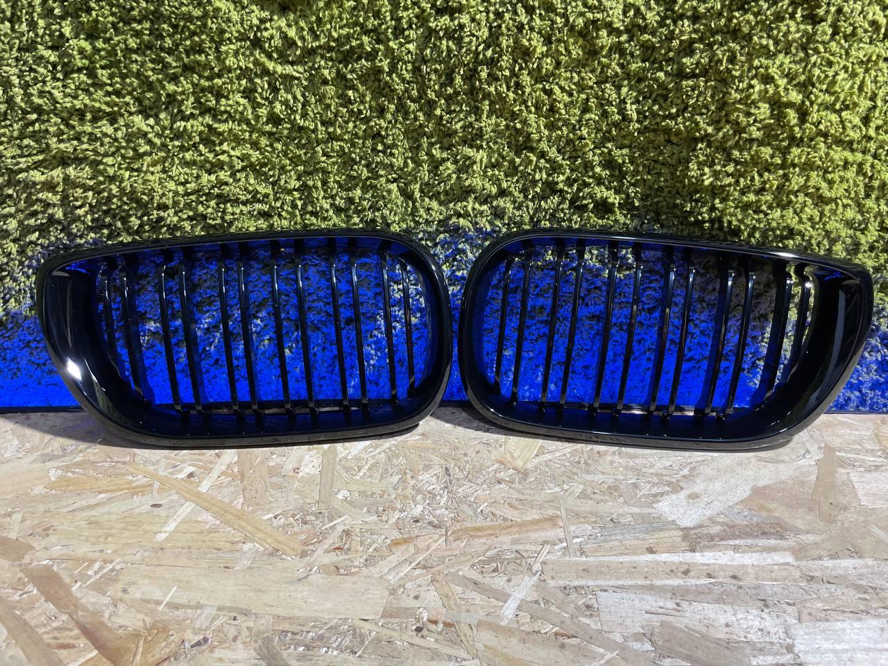 Решітка радіатора BMW E46 3-Series БМВ Е46 3 серії 2002-2005 решітки ніздрі чорний глянець подвійні, фото 1