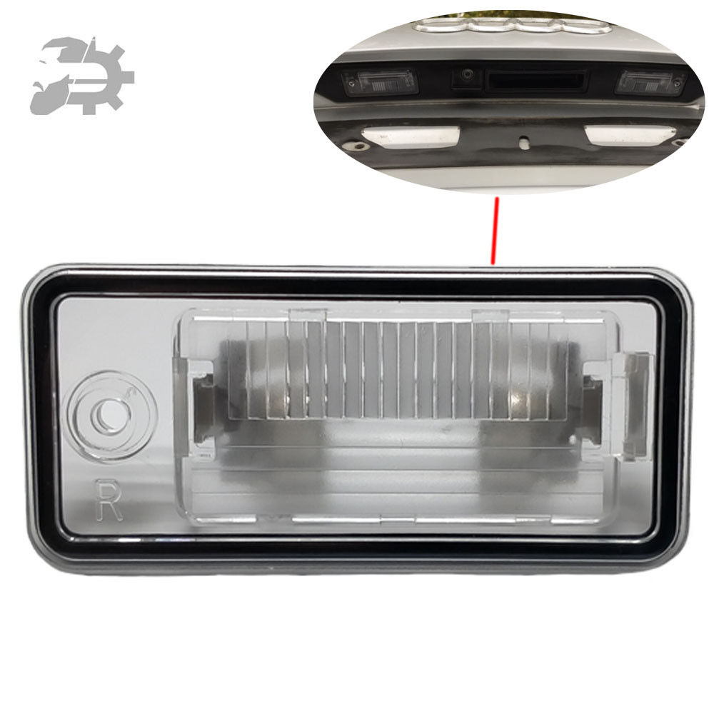 Плафон підсвітки номера Q7 Audi правий 8E0807430B 8E0943022 8E0943022B