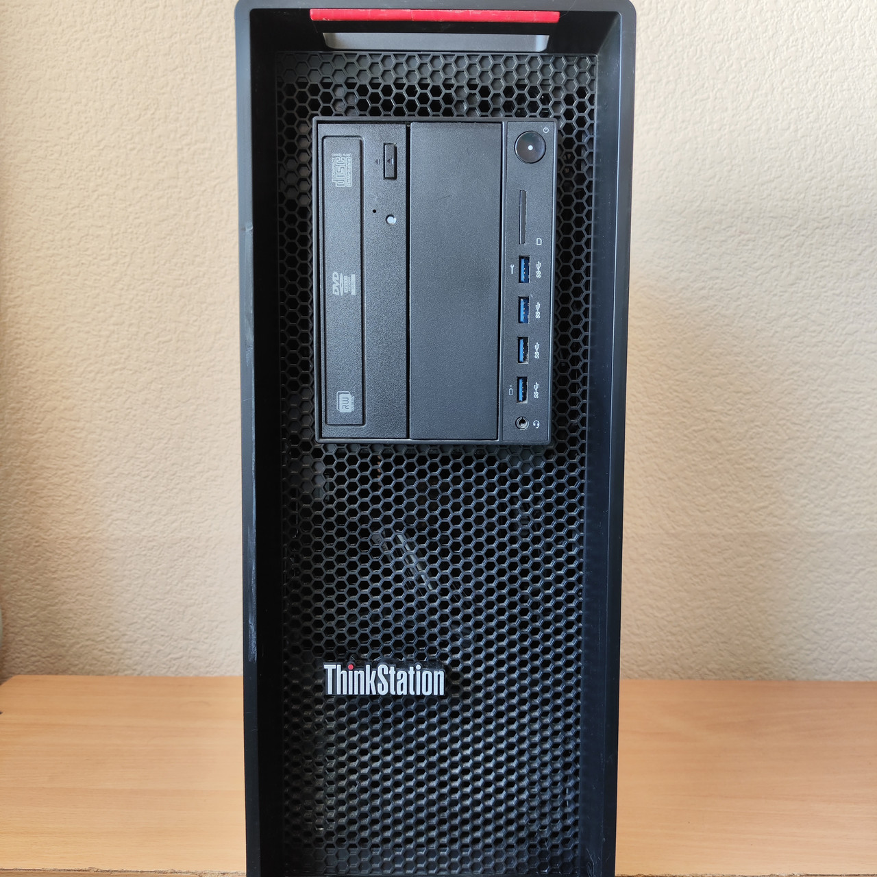 Ігровий ПК Lenovo P500 MT Intel Xeon E5-1620 v3 (3.5 GHz) / 16 Гб ОЗУ DDR4/256 SSD + 500 HDD/GTX 1060 6Gb, фото 1