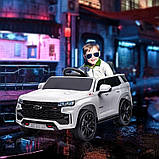 Дитячий електромобіль на акумуляторі Chevrolet Tahoe M 4958 з пультом радіокерування для дітей 3-8 років білий, фото 4