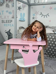 Дитячий столик зі стільчиком Корона дерев'яний для малювання та навчання Рожевий