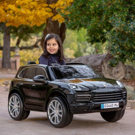 Дитячий електромобіль на акумуляторі Porsche Cayenne з пультом радіокерування для дітей 3-8 років Чорний