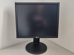 Б/в Монітор LG 19MB35PM-B | 19" (1280x1024) IPS | VGA, DVI | Вбудовані колонки 2W | VESA 75x75 + Кабель живлення та VGA