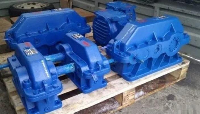 Редуктор циліндричний триступінчатий 1Ц3У-250-200, Ц3У-250-200 редуктор