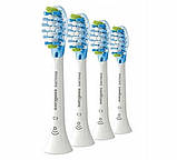 Насадки для зубної щітки Philips Sonicare C3 Plaque Defence HX9044/17, фото 3