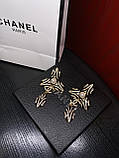 Сережки з логотипом в чорно-золотому кольорі з камінням, браслет з перлинами, фото 6