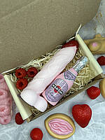 Подарочный набор мыла для взрослых и мартини.