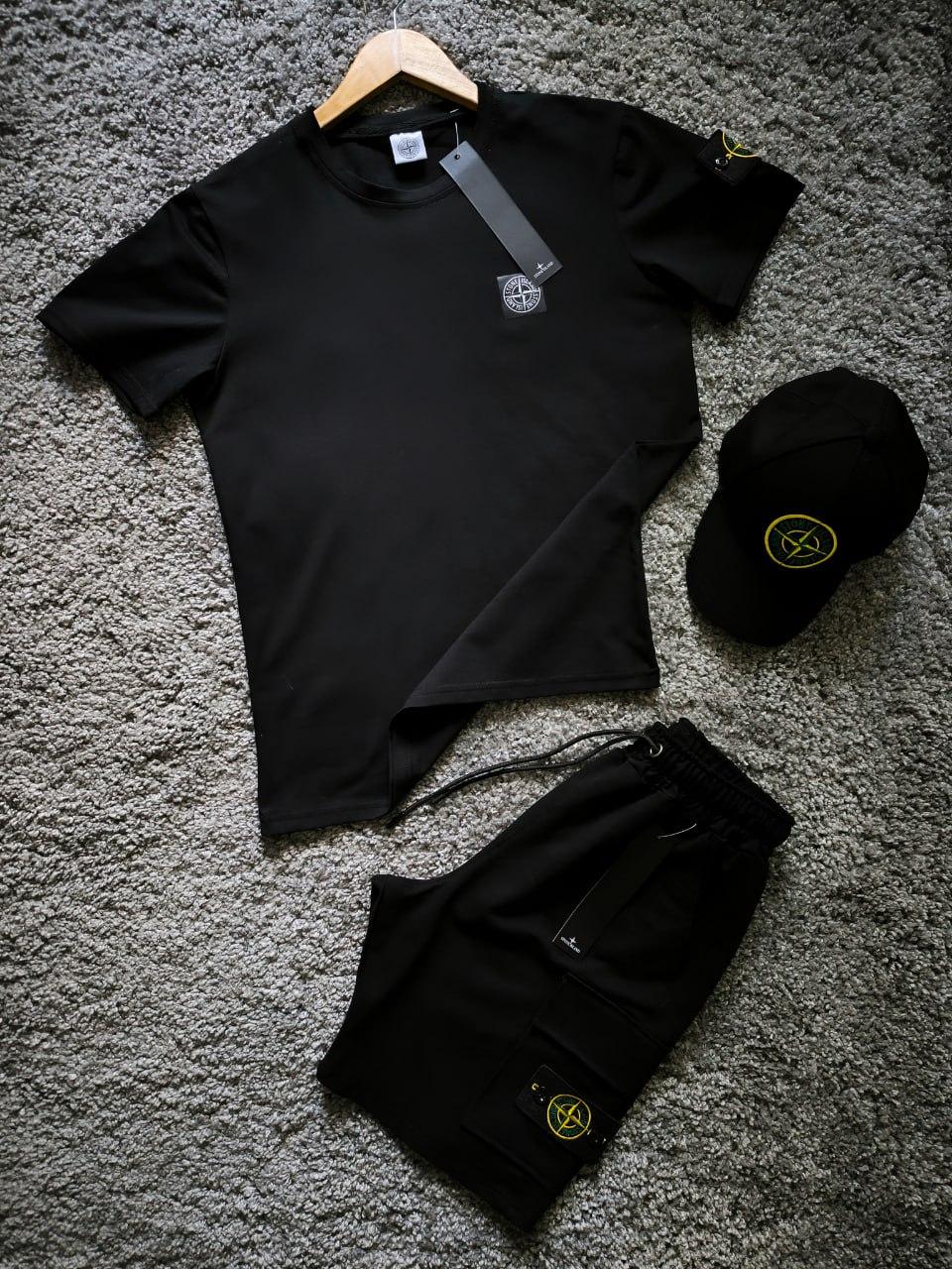 Чоловічий літній костюм Stone Island Футболка + Шорти + Кепка чорний з патчем Стон Айленд, фото 1