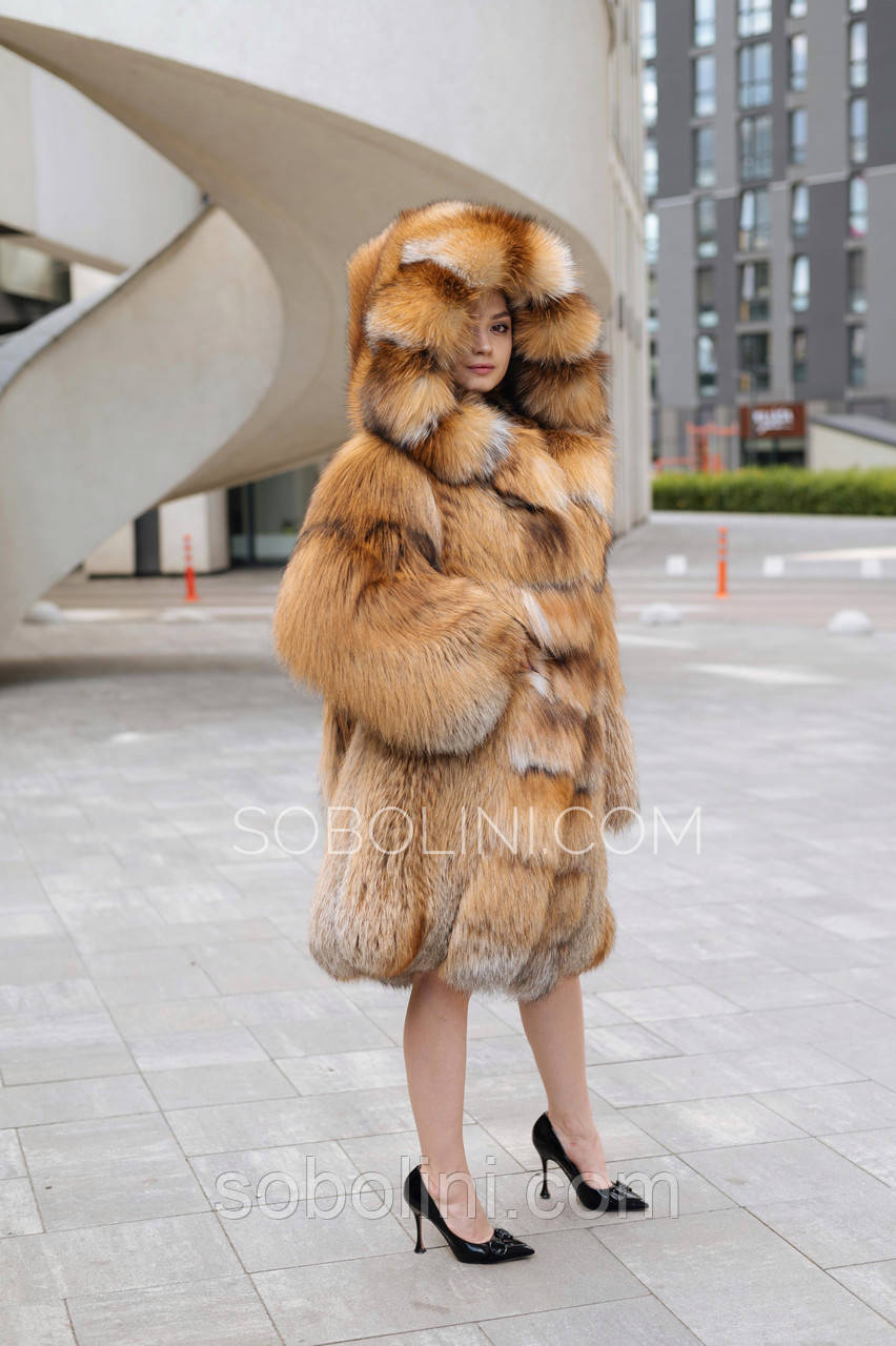 Шуба з хутра Smokey Fox з капюшоном