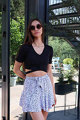 Жіноча спідниця-шорти на резинці коротка з квітковим принтом palermo біла