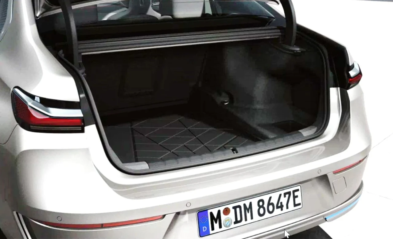 Килимок багажного відділення BMW 7-а серія (G70) i7, фото 1