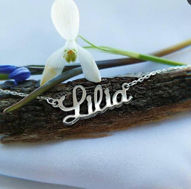Срібне кольє з ім'ям Lilia