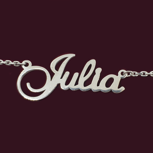 Срібне кольє з ім'ям Julia