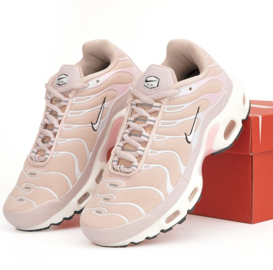 Кросівки жіночіNike Air Max Tn+ plus Pink/White весна осінь літо демісезонні пудрові. Живе фото