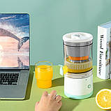 Акумуляторна соковичавниця Citrus Juicer Портативна електронна міні вичавниця для цитрусових та ягід, фото 6