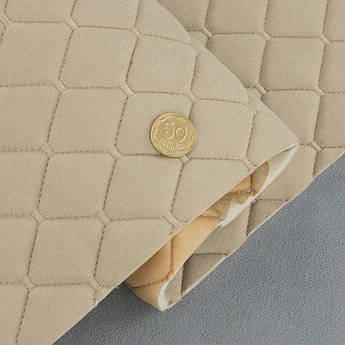 Велюр Venus стьобаний «Бежевий Ромб прошитий бежевою ниткою» на поролоні 6мм та флізеліні, ширина 140см